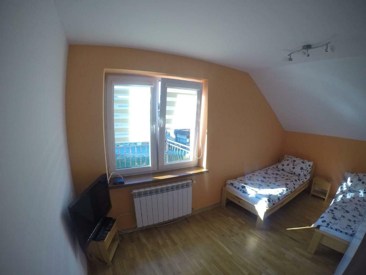 Noclegi U Gosi Ustrzyki Dolne Exterior photo