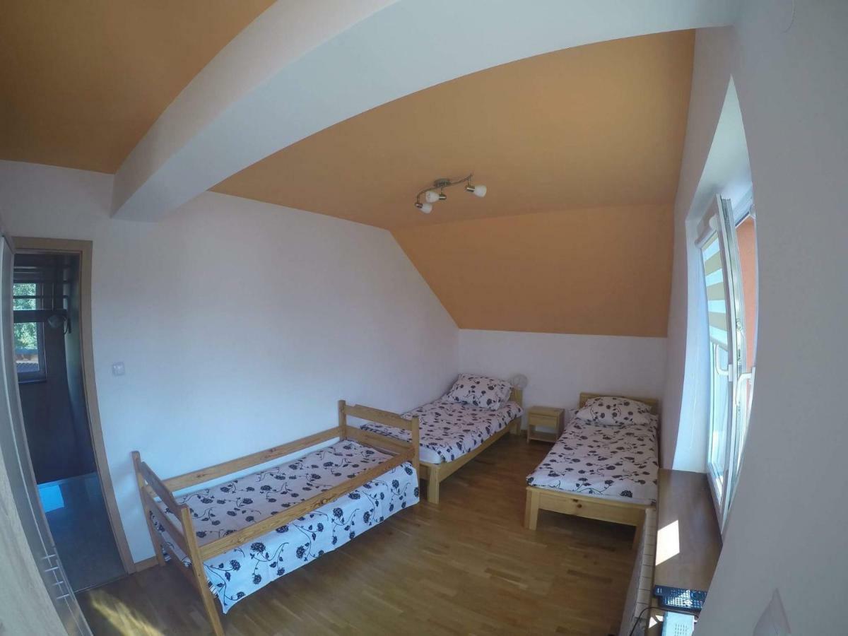 Noclegi U Gosi Ustrzyki Dolne Exterior photo
