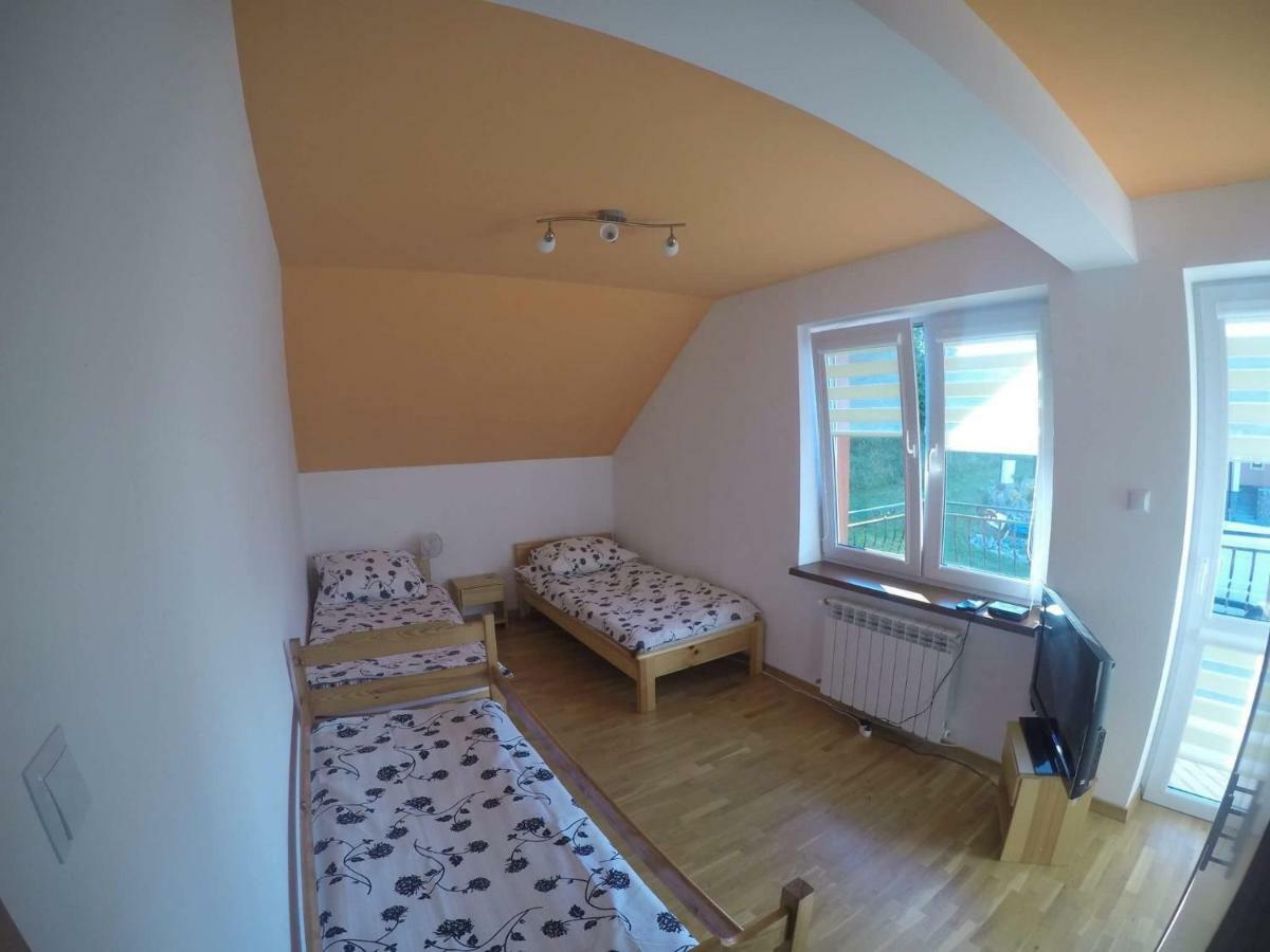 Noclegi U Gosi Ustrzyki Dolne Exterior photo